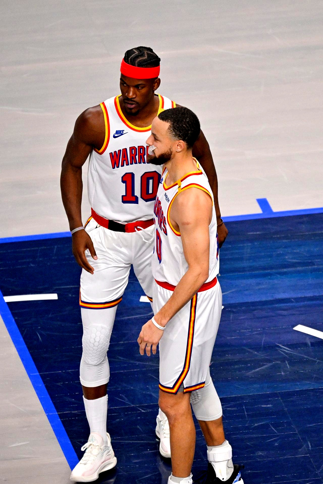 转折点洛杉矶快船豪取连胜；NBA常规赛赛后攻防权衡；媒体盛赞；轮换策略成焦点的简单介绍