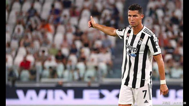 尤文图斯训练开放日，国际比赛日再遭质疑引欢呼，法甲在即，更衣室氛围转暖 