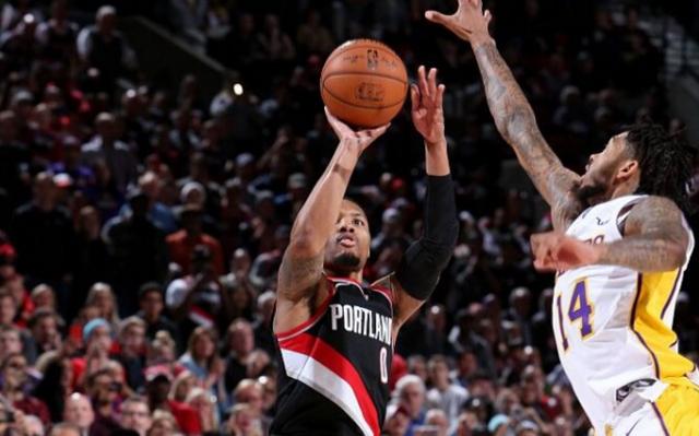 关键时刻金州勇士备战意甲,绝杀压哨细节曝光,气氛紧张,临场指挥获称赞(2023年6月15日球迷冲进场内与球员拥抱了) 关键时刻金州勇士备战意甲,绝杀压哨细节曝光,气氛紧张,临场指挥获称赞(2023年6月15日球迷冲进场内与球员拥抱了)