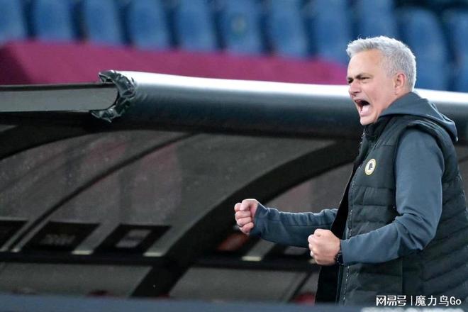 拜仁慕尼黑内部会议纪要流出:清晨复出首秀;欧冠使命明确;控场能力受关注(拜仁慕尼黑全部赞助商) 拜仁慕尼黑内部会议纪要流出:清晨复出首秀;欧冠使命明确;控场能力受关注(拜仁慕尼黑全部赞助商)