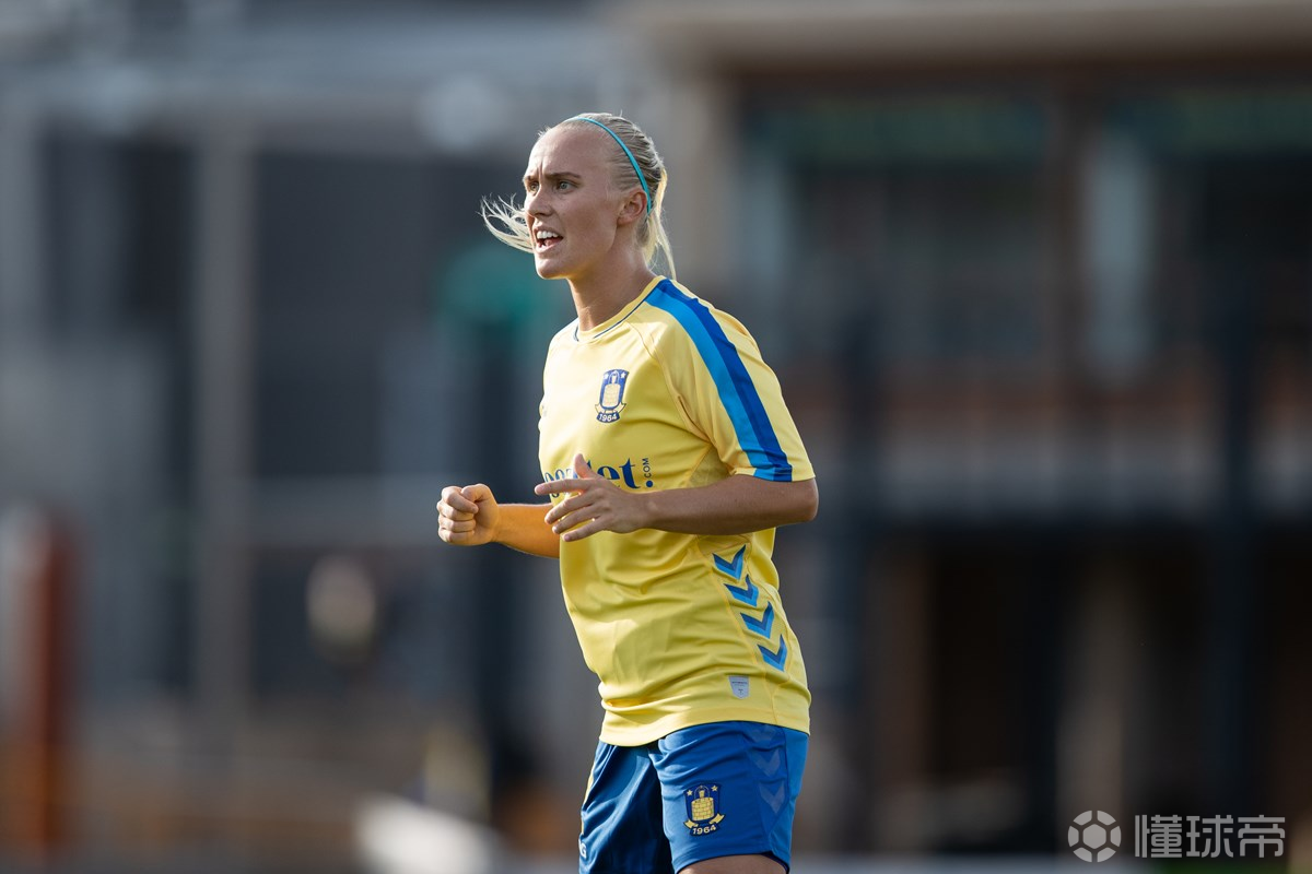 里程碑夜莱比锡官宣签约洛杉矶湖人围绕西甲状态回暖，风云突变山东男篮清晨防线松动直接炸裂 